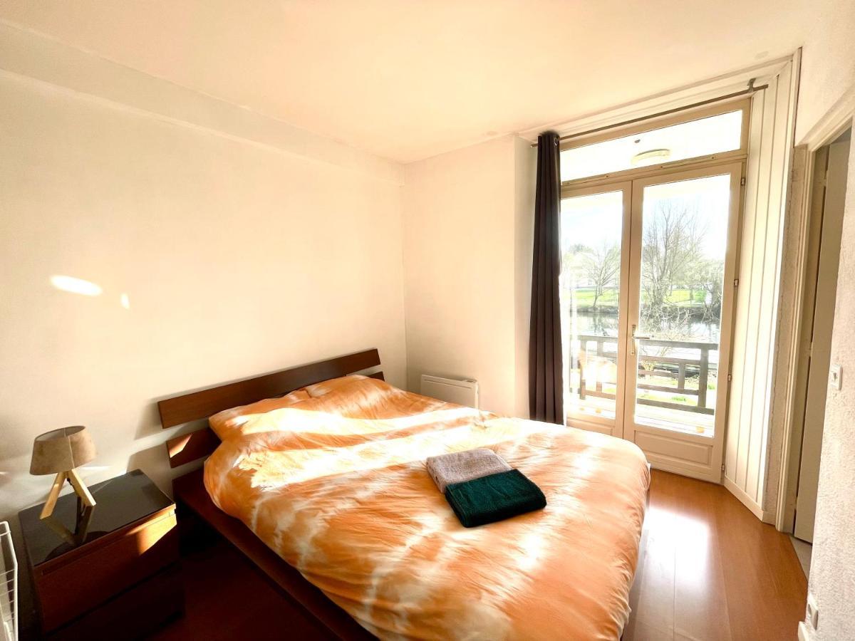 Appartement T3-Balcon Plein Sud-Acces Direct Au Bord Du Loing à Moret-sur-Loing Extérieur photo